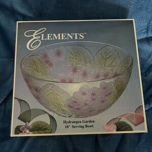 New KIG (Indonesia)  Elements Hydrangea Garden 10” Serving Bowl VTG in box